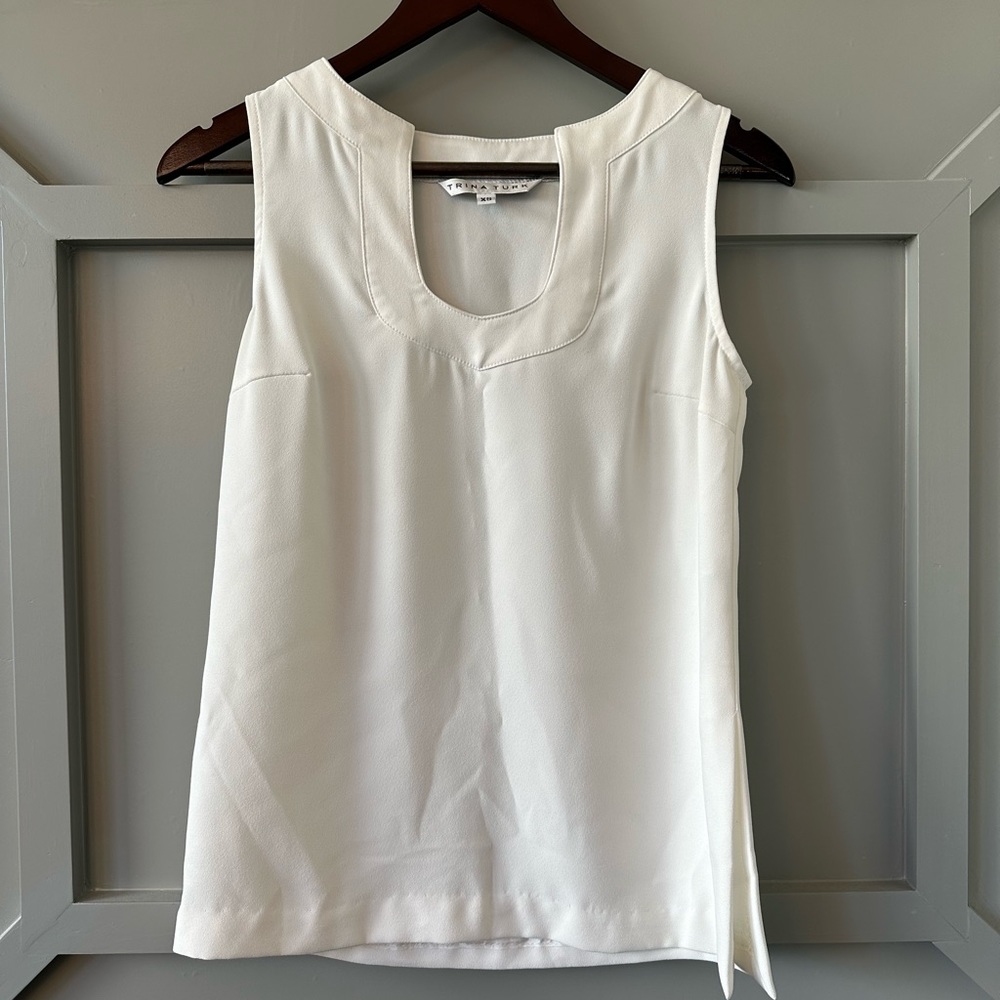 Trina Turk XS Cream Scoop Neck Sleeveless Blouse